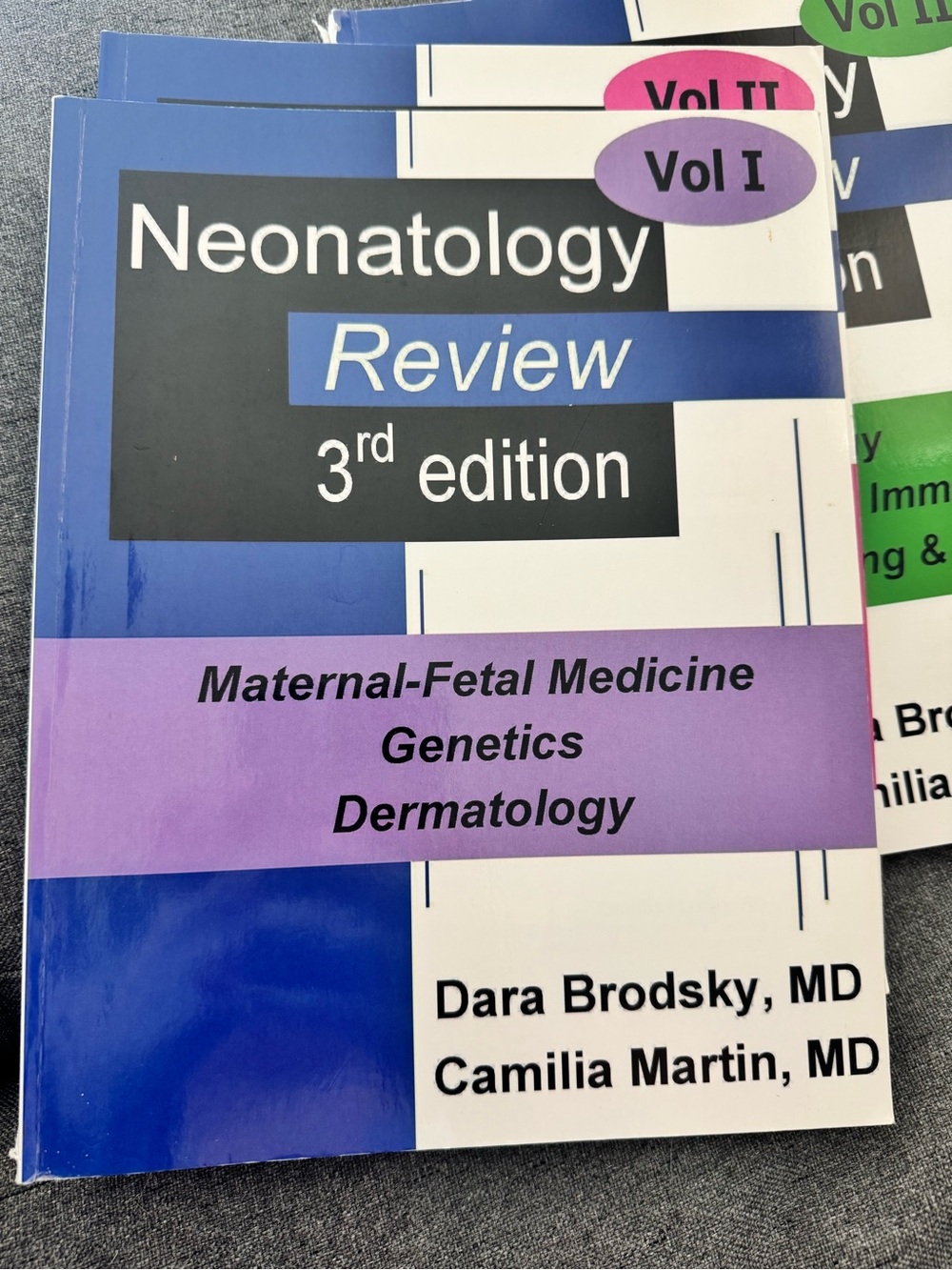 Neonatology Review 3rd Edition Complete Volumes I-V - Picture 2 of 6
